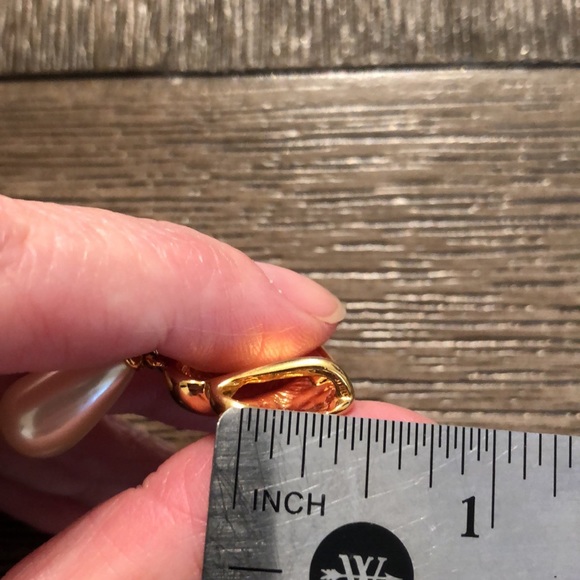 MARVELLA  Shell with Faux Pearl Drop Slide Pendant - Picture 9 of 12